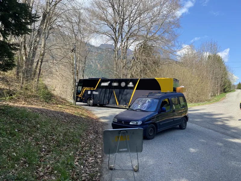 Intervention ASR Dépannage : autocar en virage de montagne (photo 2 sur 4)