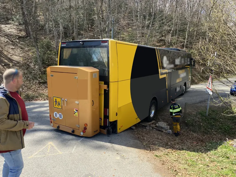 Intervention ASR Dépannage : autocar en virage de montagne (photo 4 sur 4)